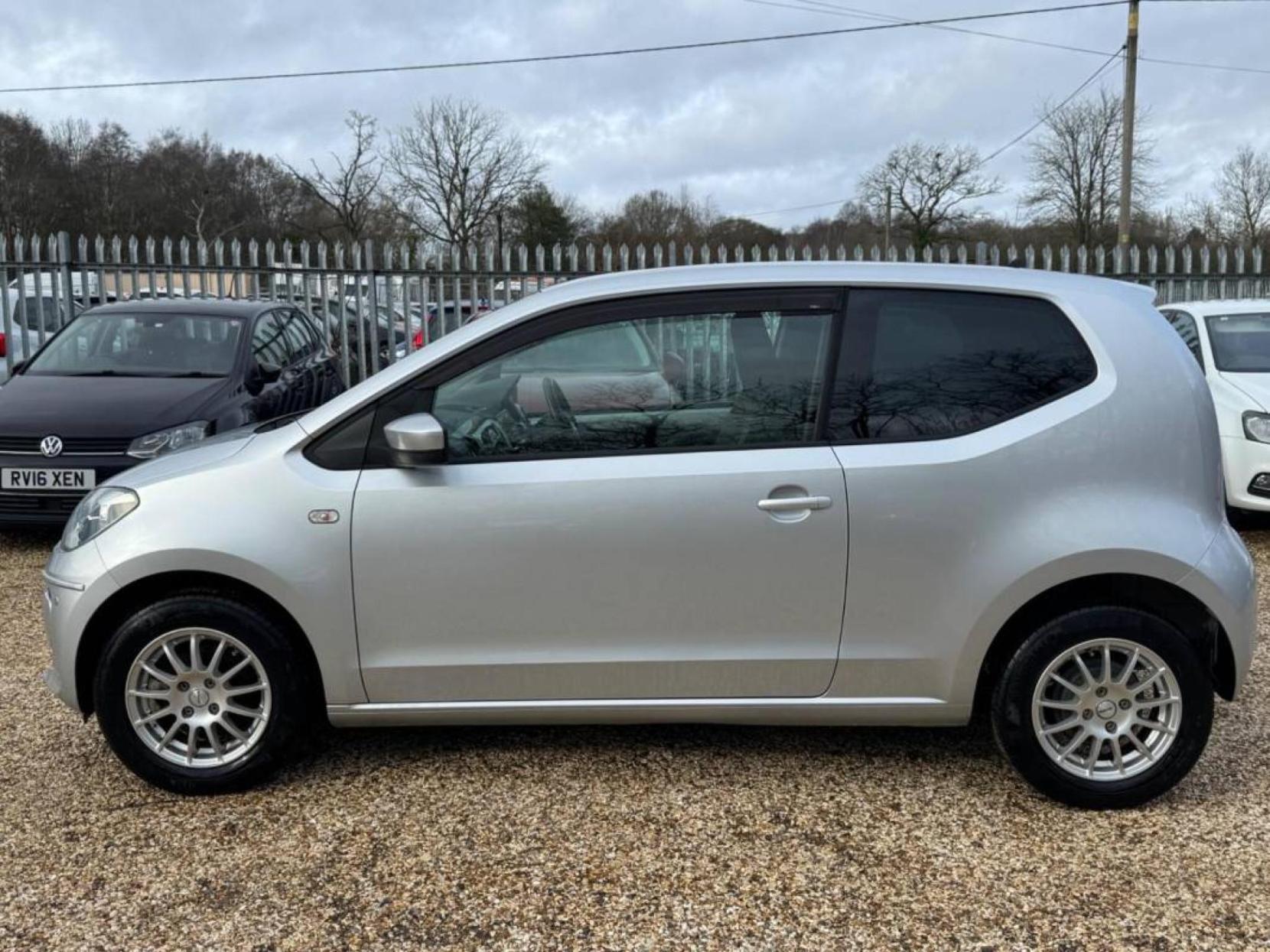 Volkswagen up! 1.0 Move up! Hatchback 3dr Petrol ASG Euro 6 (60 ps)