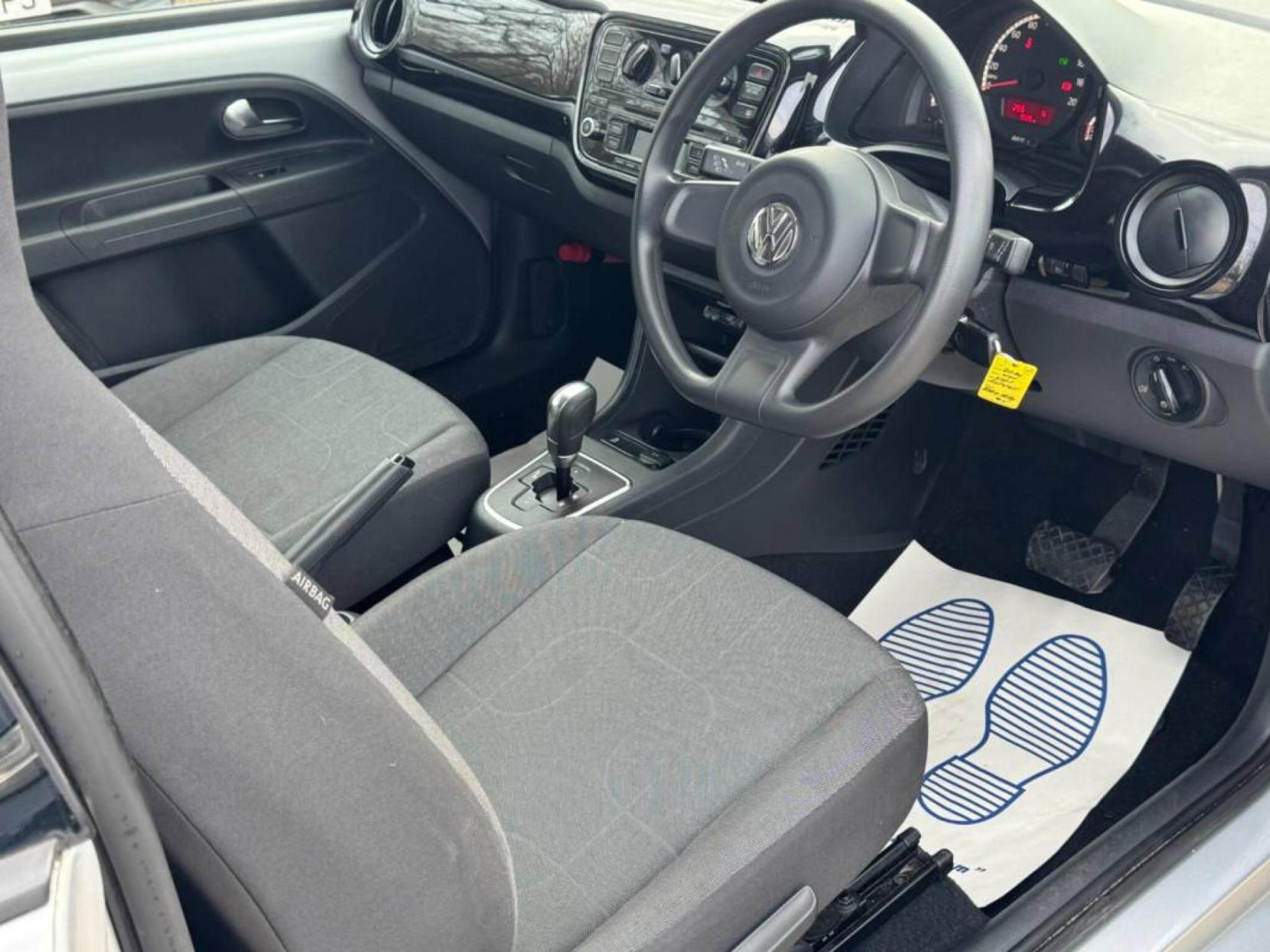 Volkswagen up! 1.0 Move up! Hatchback 3dr Petrol ASG Euro 6 (60 ps)