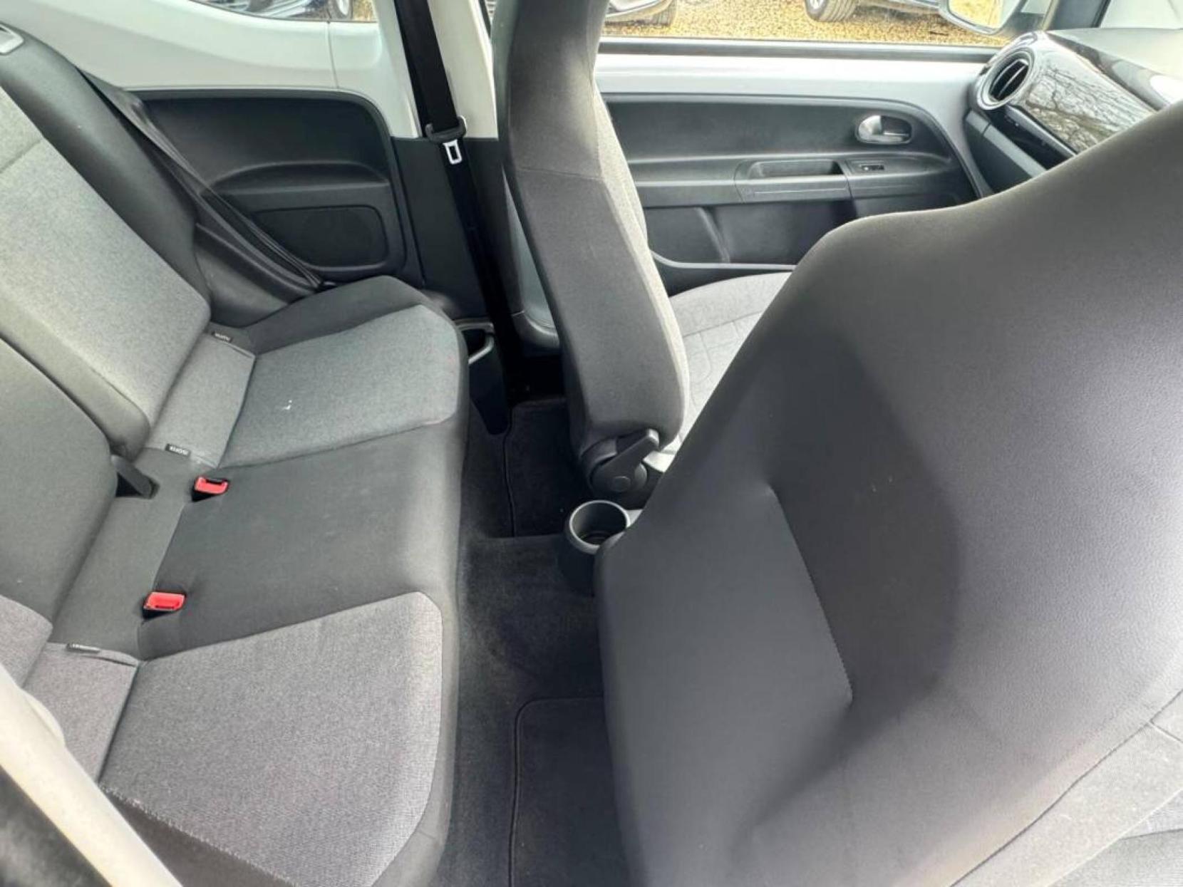 Volkswagen up! 1.0 Move up! Hatchback 3dr Petrol ASG Euro 6 (60 ps)