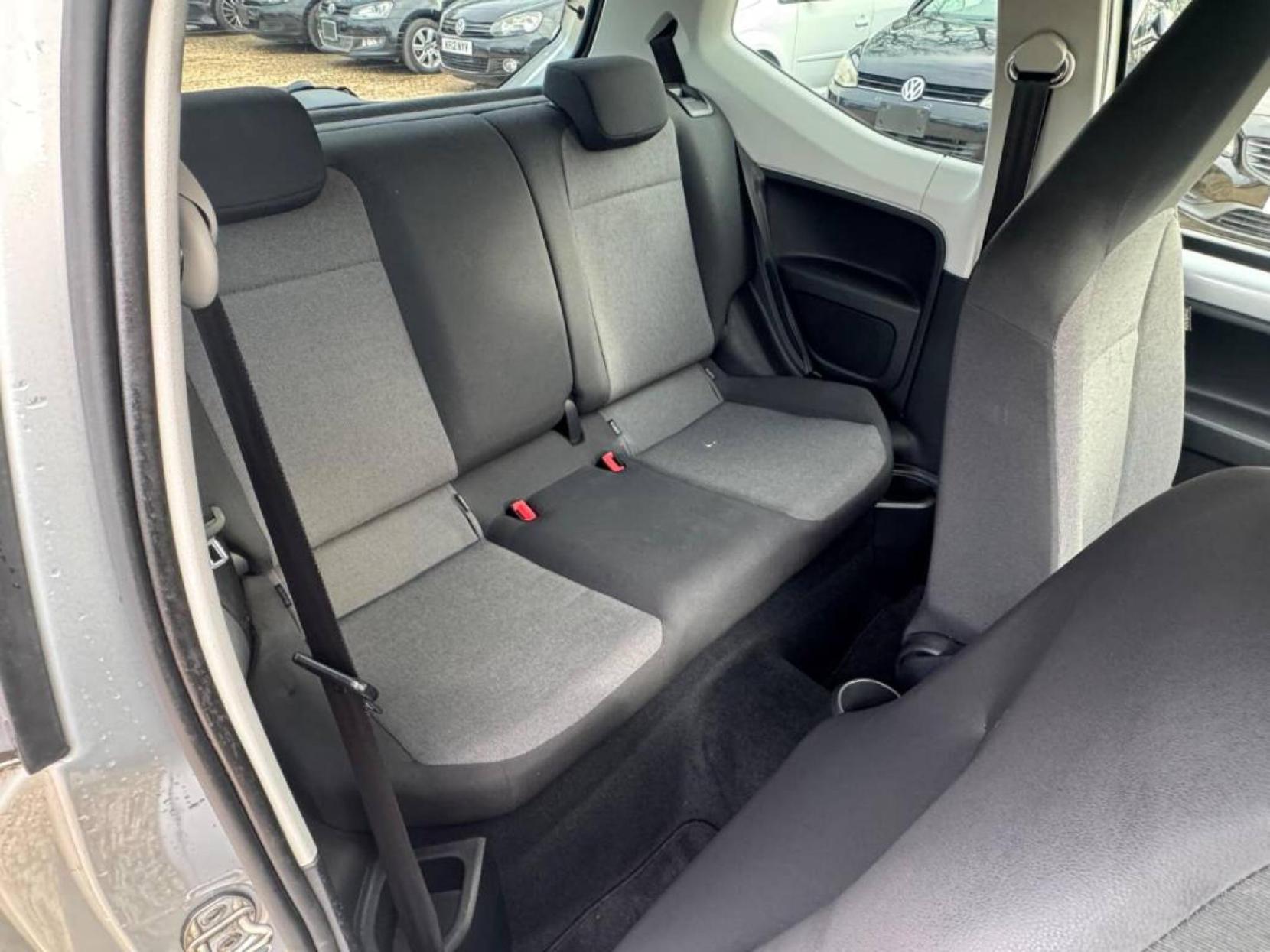 Volkswagen up! 1.0 Move up! Hatchback 3dr Petrol ASG Euro 6 (60 ps)