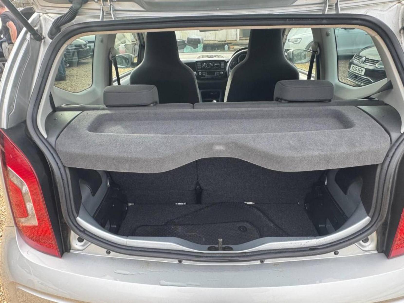 Volkswagen up! 1.0 Move up! Hatchback 3dr Petrol ASG Euro 6 (60 ps)