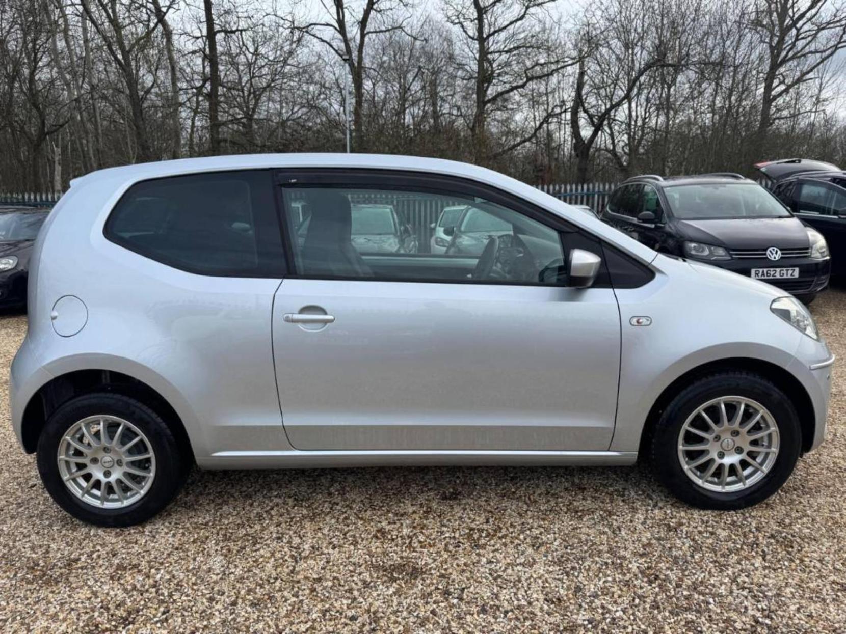 Volkswagen up! 1.0 Move up! Hatchback 3dr Petrol ASG Euro 6 (60 ps)