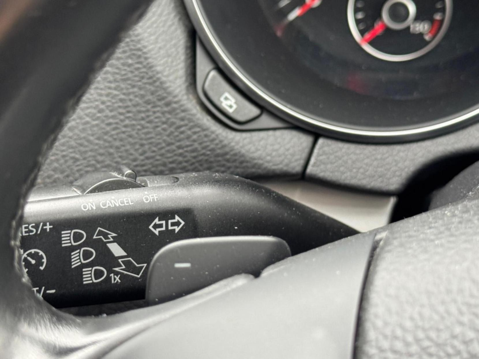 Volkswagen Golf 1.4 TSI SE Hatchback 5dr Petrol DSG Euro 5 (122 ps)