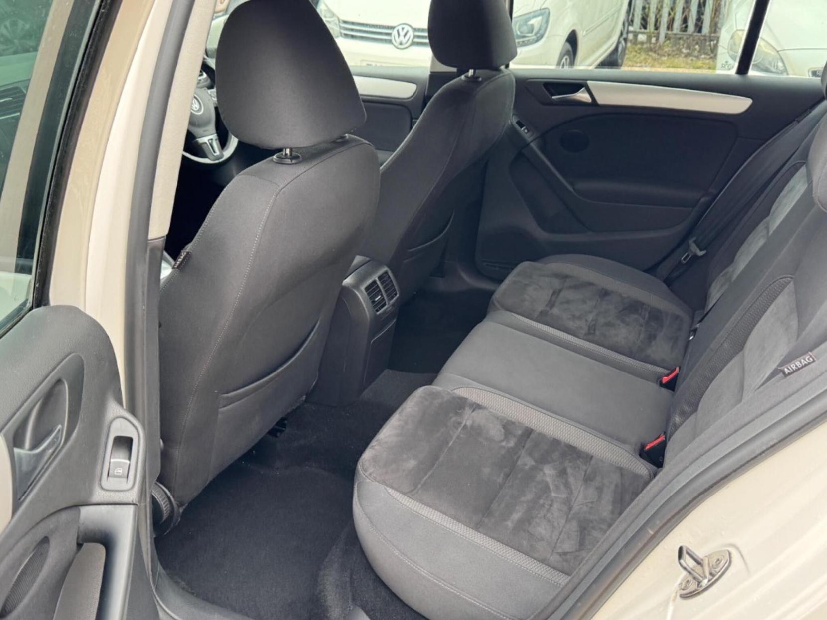 Volkswagen Golf 1.4 TSI SE Hatchback 5dr Petrol DSG Euro 5 (122 ps)