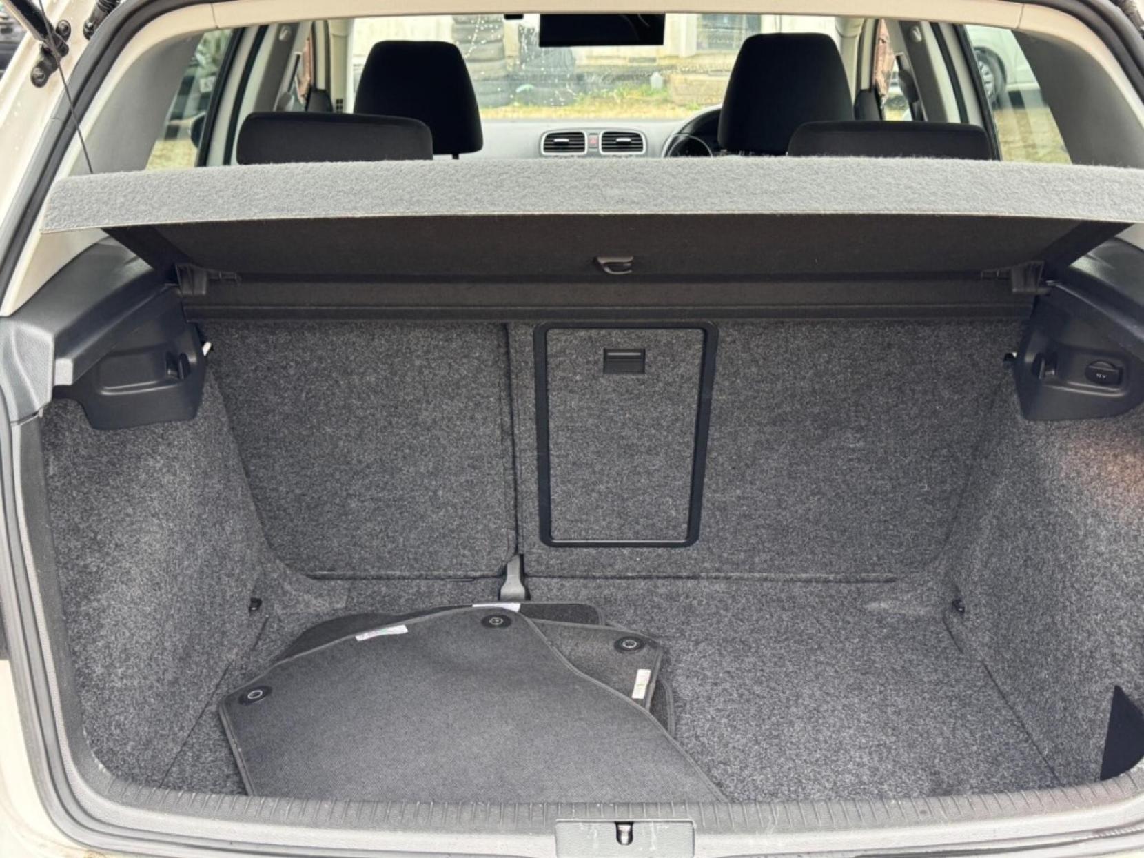 Volkswagen Golf 1.4 TSI SE Hatchback 5dr Petrol DSG Euro 5 (122 ps)