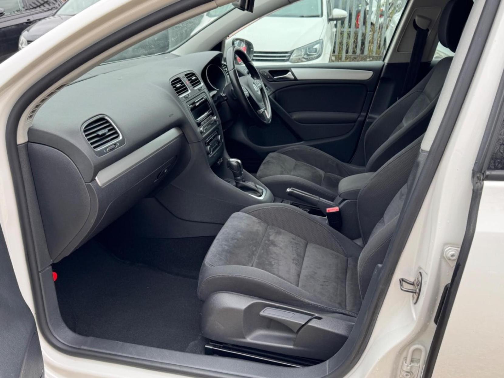 Volkswagen Golf 1.4 TSI SE Hatchback 5dr Petrol DSG Euro 5 (122 ps)