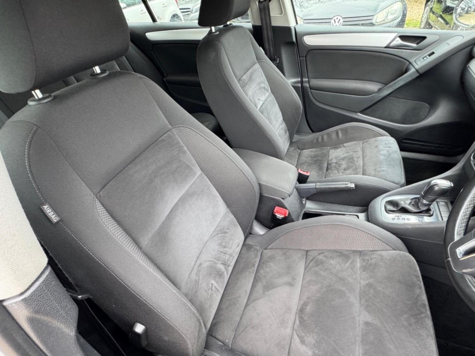 Volkswagen Golf 1.4 TSI SE Hatchback 5dr Petrol DSG Euro 5 (122 ps)